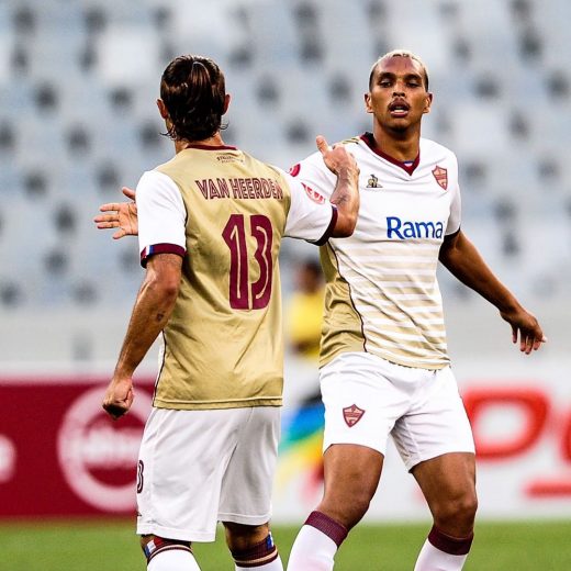 Here’s to many more low fives this coming season @backpagepixsa.jpg