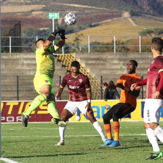 Lee langeveldt back between the sticks and back demanding his.jpg