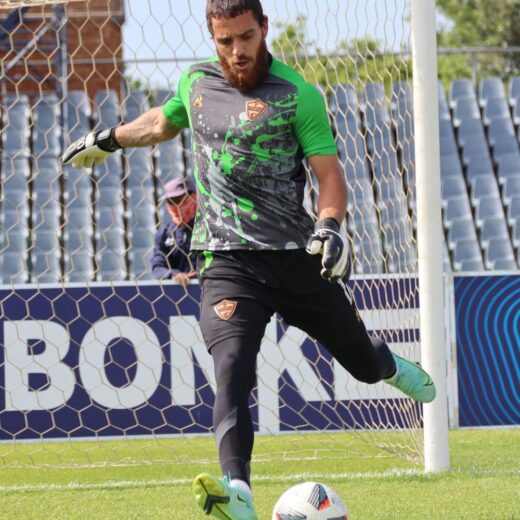 Stephens to start in goals he replaces an injured lee.jpg