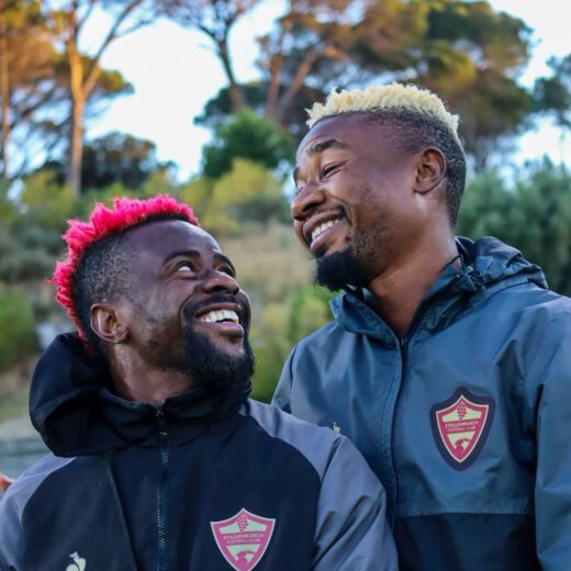 Happy friday stelliesfamily we hope you find someone who looks.jpg