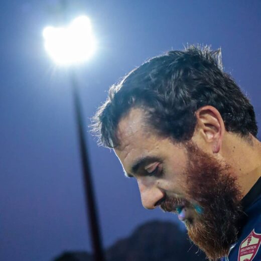 𝘿𝙧𝙮 𝙍𝙪𝙣 𝙐𝙣𝙙𝙚𝙧 𝙩𝙝𝙚 𝙇𝙞𝙜𝙝𝙩𝙨 𝘛𝘩𝘦 𝘴𝘵𝘢𝘨𝘦 𝘩𝘢𝘴 𝘣𝘦𝘦𝘯 𝘴𝘦𝘵.jpg