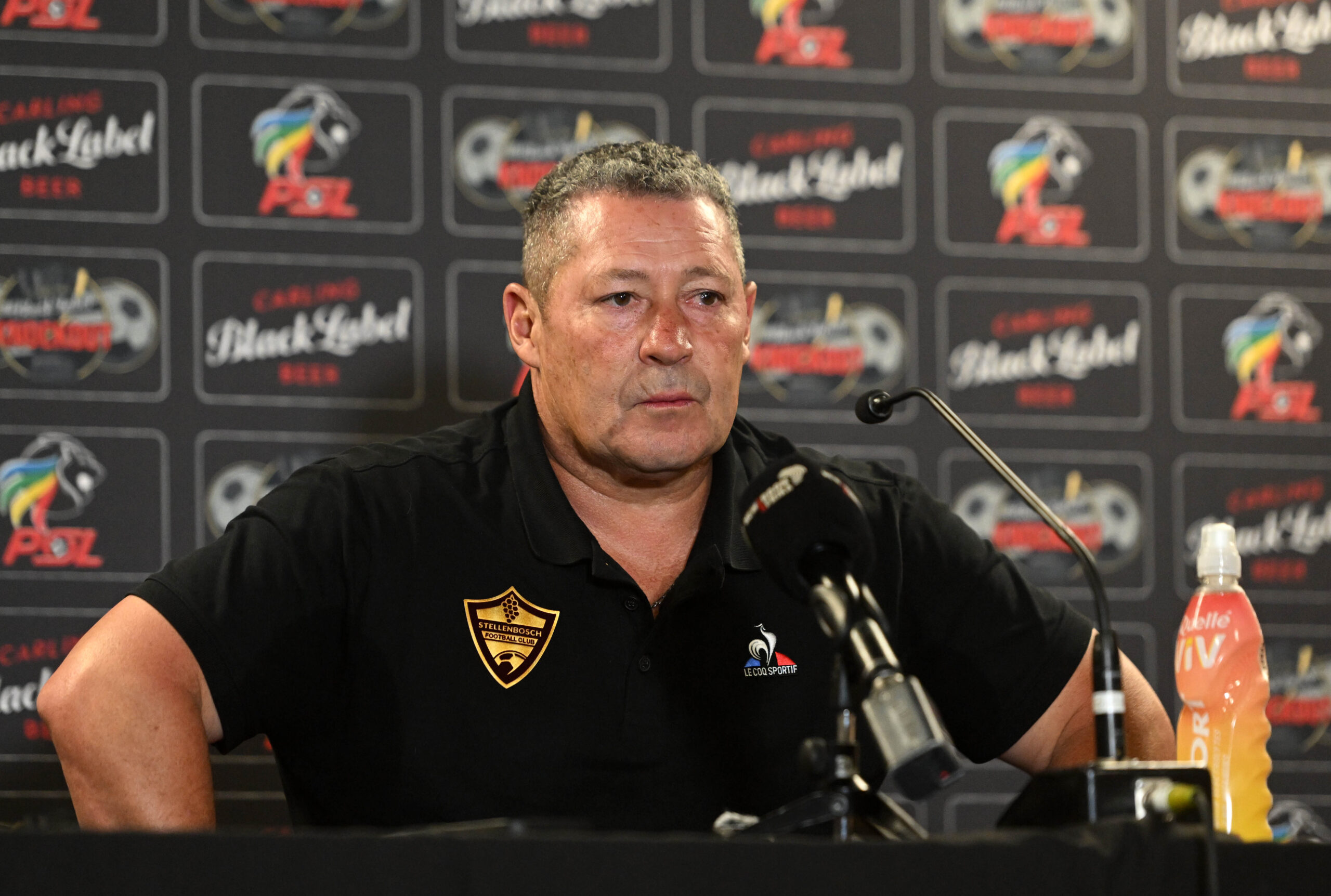 Football 2025 carling knockout cup last 16 stellenbosch fc v kaizer chiefs cape town stadium south africa