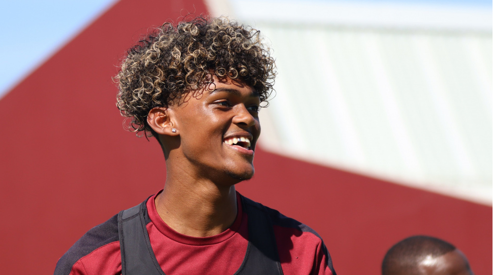 Tylon smith stellenbosch fc 1752312004 172211