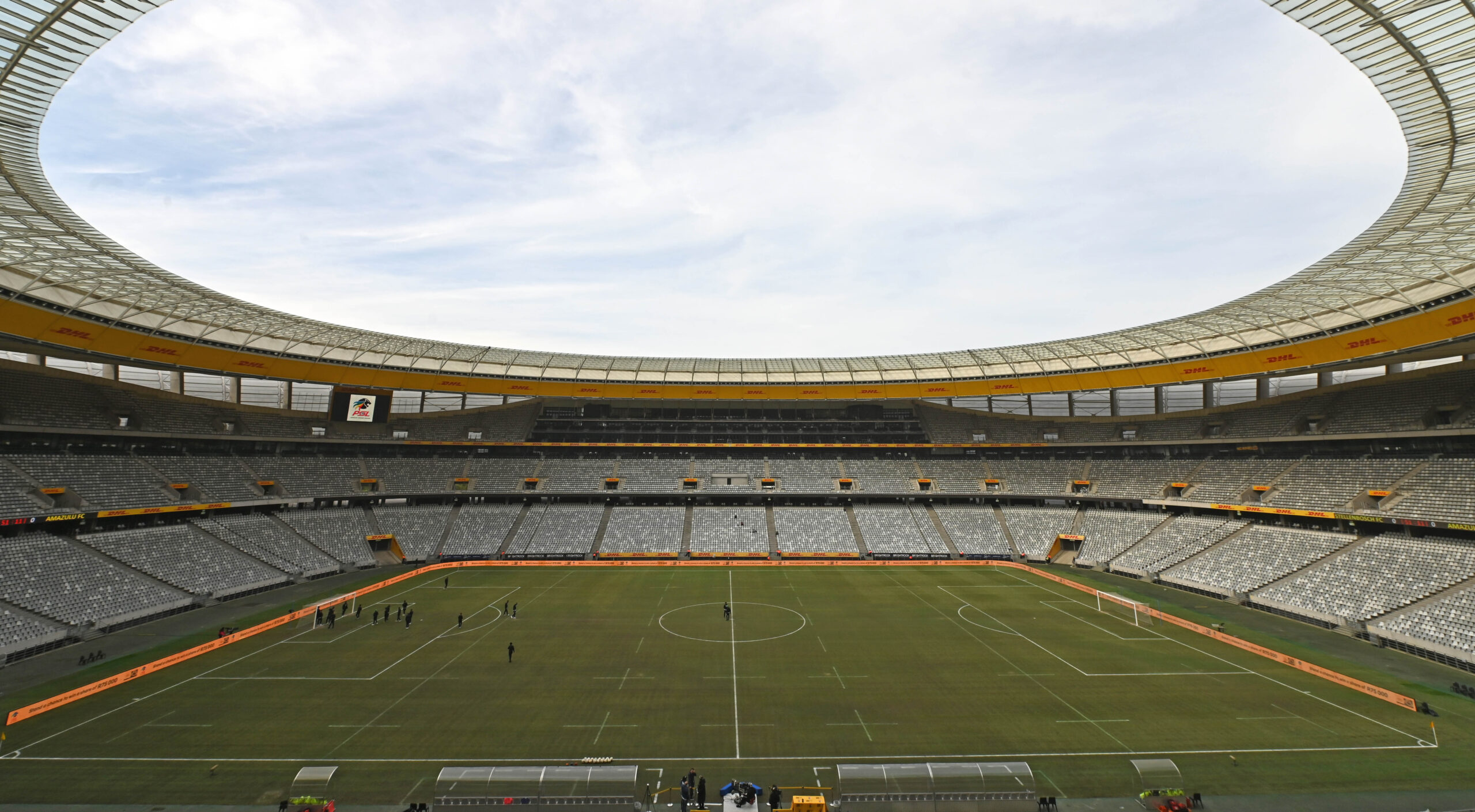 Football 2025 mtn8 quarterfinal stellenbosch fc v amazulu fc cape town stadium